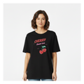 Woman wearing oversized boyfriend black tee with headroom